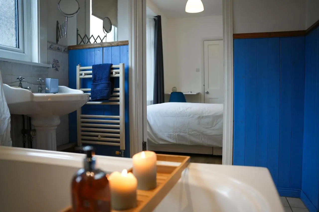 Double ensuite room near SURREY QUAYS
